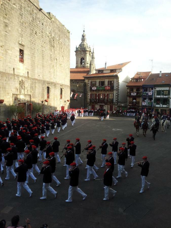 Hostal Zaragoza オンダリビア エクステリア 写真